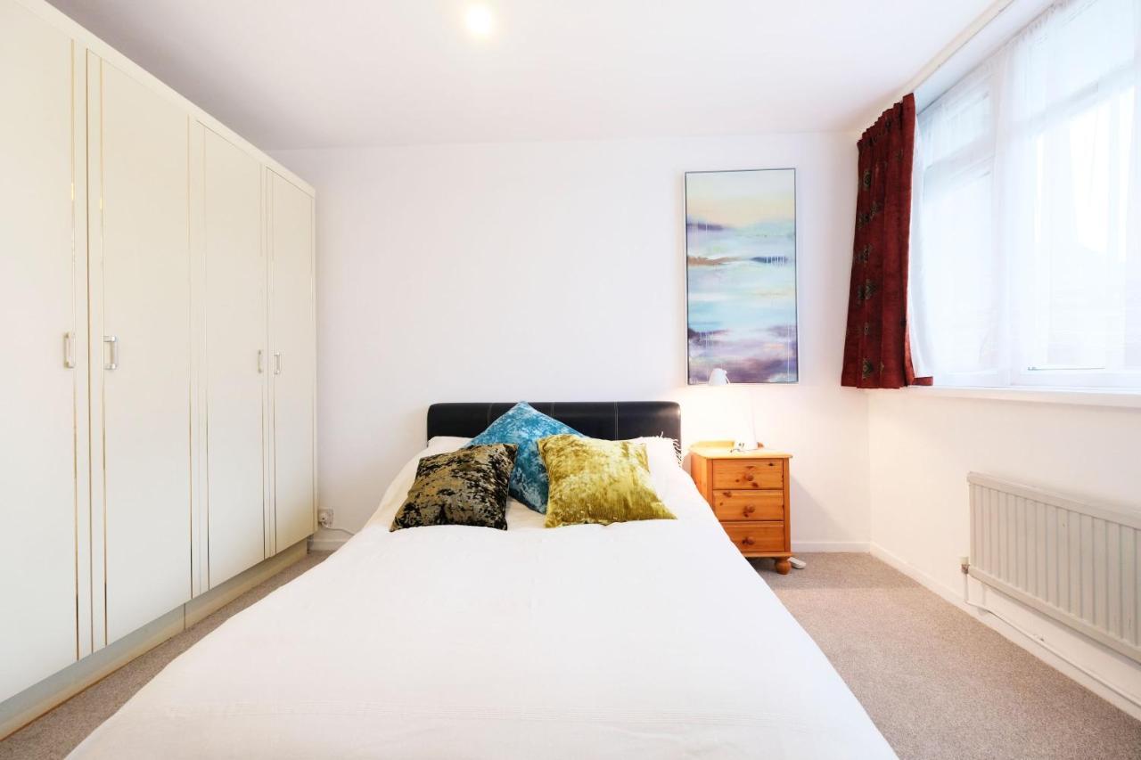Pass The Keys - Beautiful Flat With Balcony In Swiss Cottage, London Exterior photo