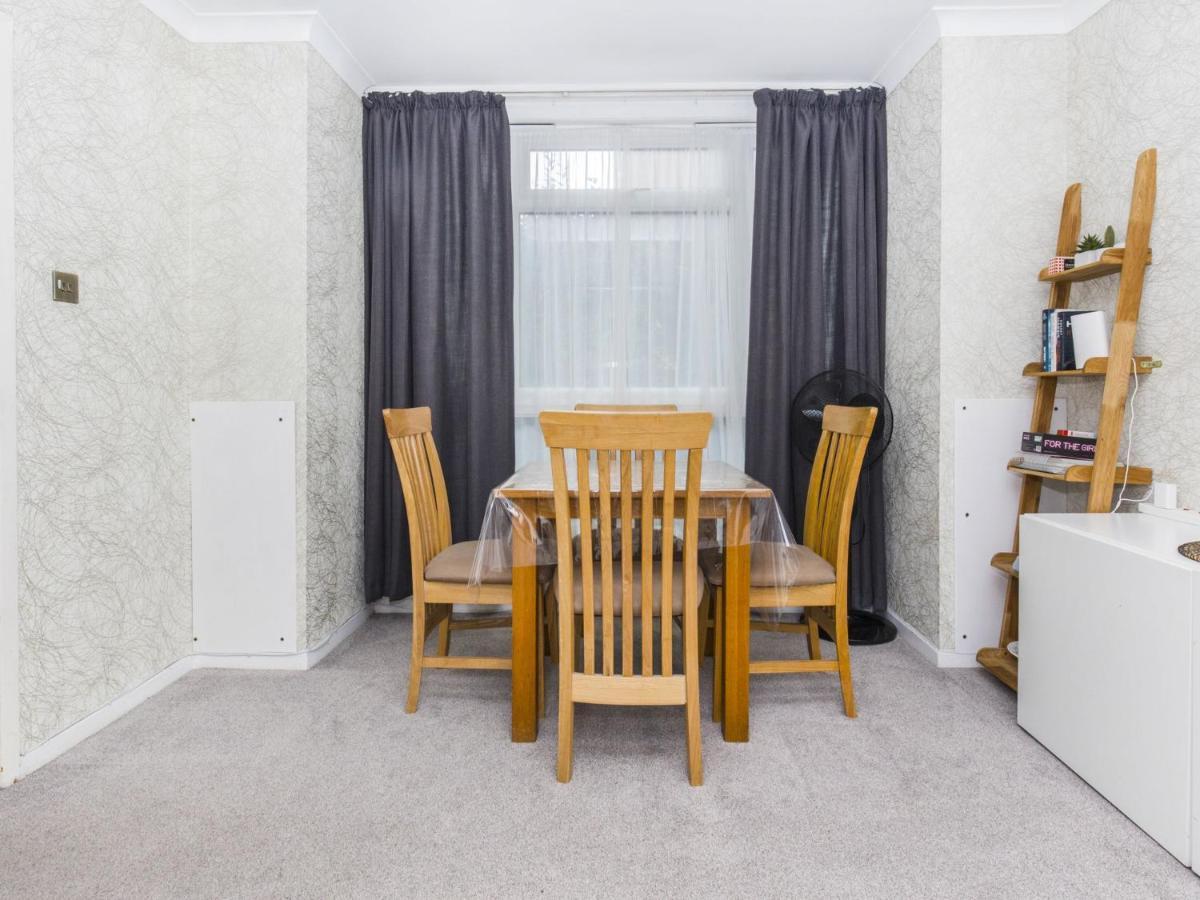 Pass The Keys - Beautiful Flat With Balcony In Swiss Cottage, London Exterior photo
